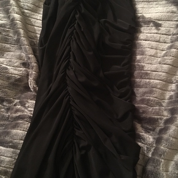 Short dress - Picture 2 of 4